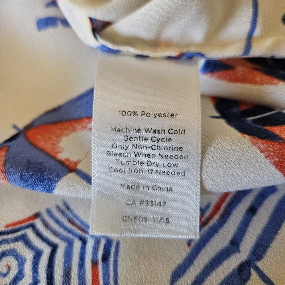 Talbots Petites Beach Umbrella Print V-Neck Blouse SP Red White Blue Nautical - Picture 7 of 13